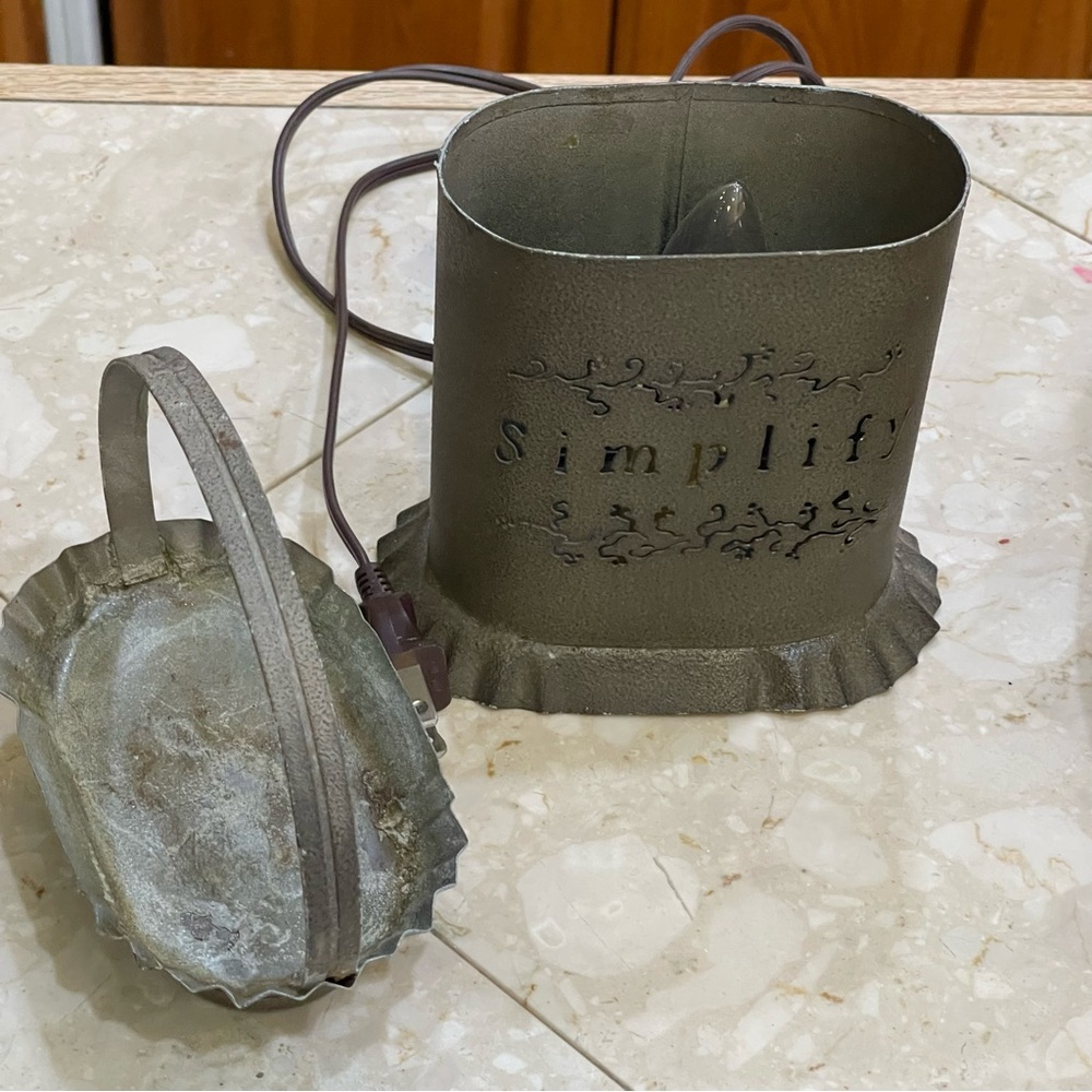 Simplify Rustic Metal Wax Burner - Picture 7 of 9